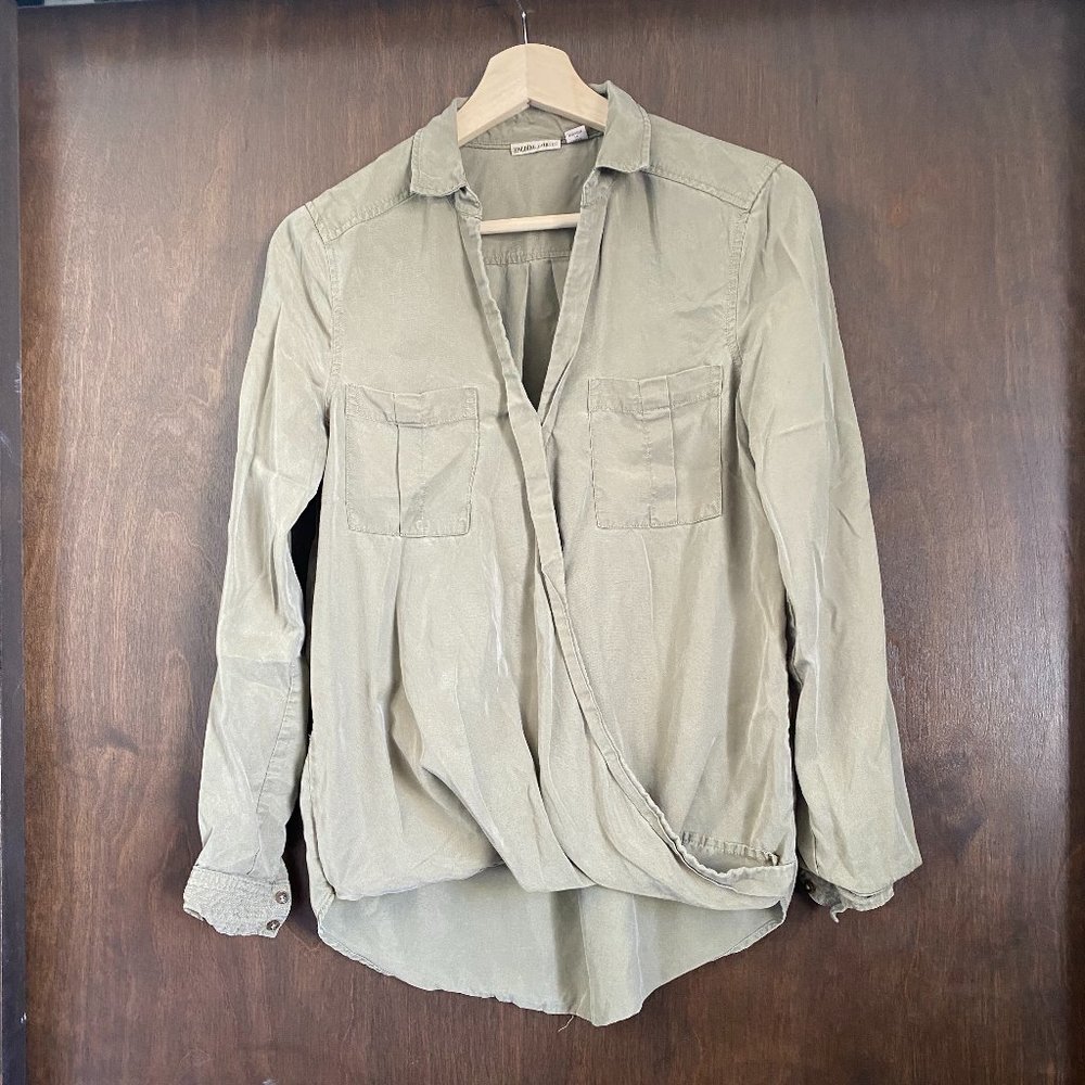 Olive green v neck swoop colared shirt